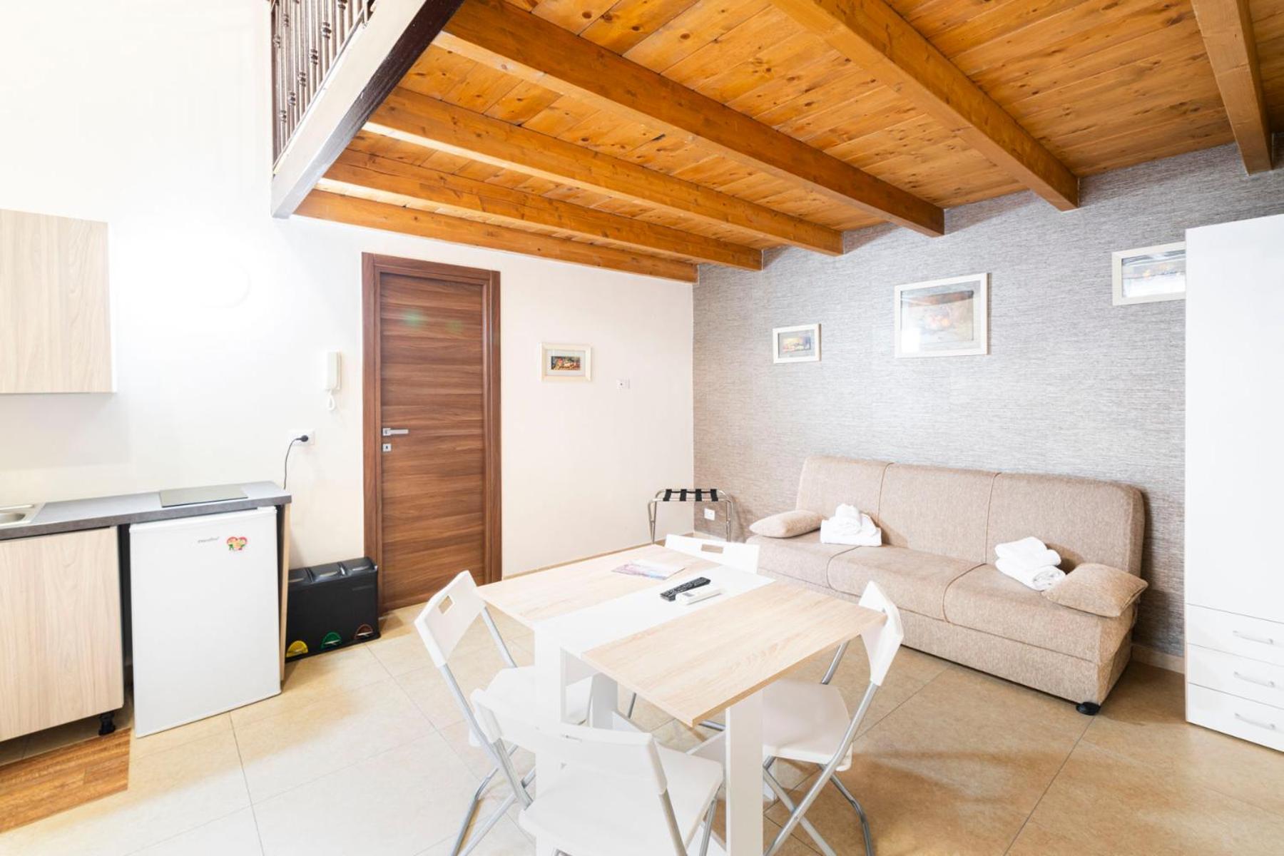 Corso 138 - Sleep & Fly - By Domusextra Bed & Breakfast Napoli Ngoại thất bức ảnh